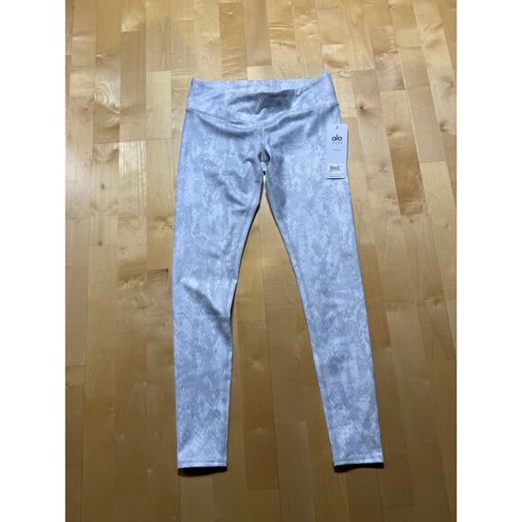 Alo Yoga Vapor Python Airbrush Leggings NWT Size Medium - Picture 3 of 3